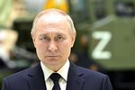 „Putinovy dny jsou sečteny.“ Bývalý špion popsal další fázi války. A ruský vůdce trpí Parkinsonovou chorobou.