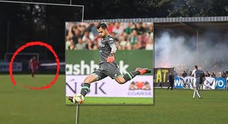 Šílenost na fotbale v Polsku. Fanoušci v pohárovém utkání stříleli po brankáři!
