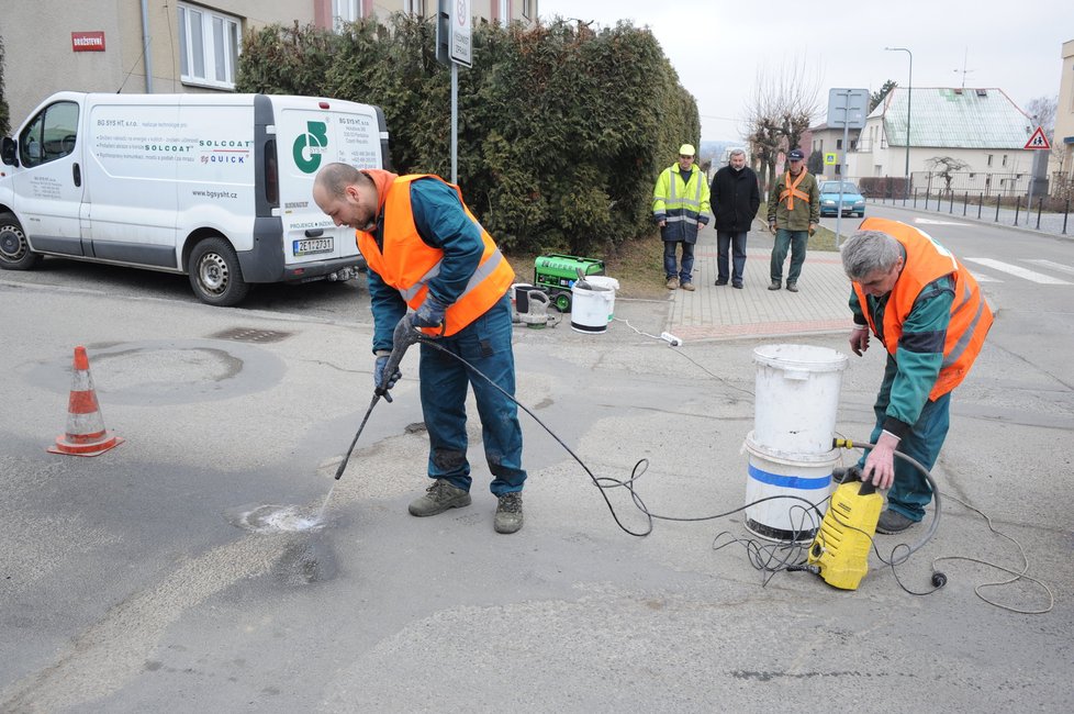 Alternativní možnost opravy silnic