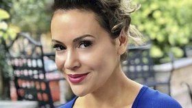 Herečka Alyssa Milano vyzvala všechny na sociálních sítích, aby se ozvali, pokud někdy byli sexuálně obtěžováni