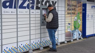 Zapomeňte na slevy. Zámoří vyluxovalo klíčovou součástku aut, telefonů i notebooků Zapomeňte na slevy. Zámoří vyluxovalo klíčovou součástku aut, telefonů i notebooků