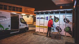 Bez štítků a z boxu klidně o půlnoci. Alza spouští balíkovou službu po vzoru Zásilkovny Bez štítků a z boxu klidně o půlnoci. Alza spouští balíkovou službu po vzoru Zásilkovny
