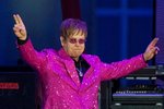 Elton John vystoupí 18. prosince v pražské O2 areně.