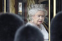 Projev královny Alžběty II. v ohrožení: Vláda ho nestíhá