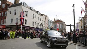 Britská královna Alžběta II.: Odhalila plaketu stezky u Windsoru