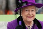 Britská královna brzy oslaví devadesátiny: Alžběta II. ráda fotí, jezdí na koni a luští křížovky