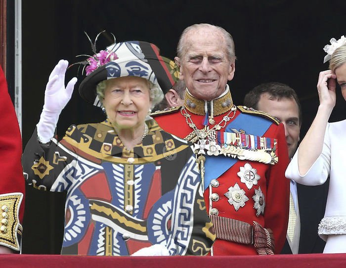 Královna Alžběta II. cílem internetových vtipálků