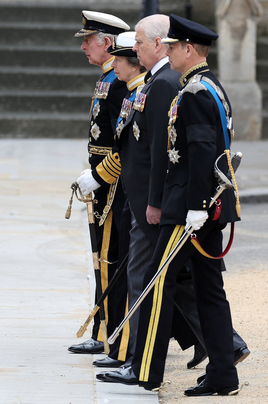 Pohřeb královny Alžběty II. - Karel III., princezna Anna, princ Andrew a princ Edward