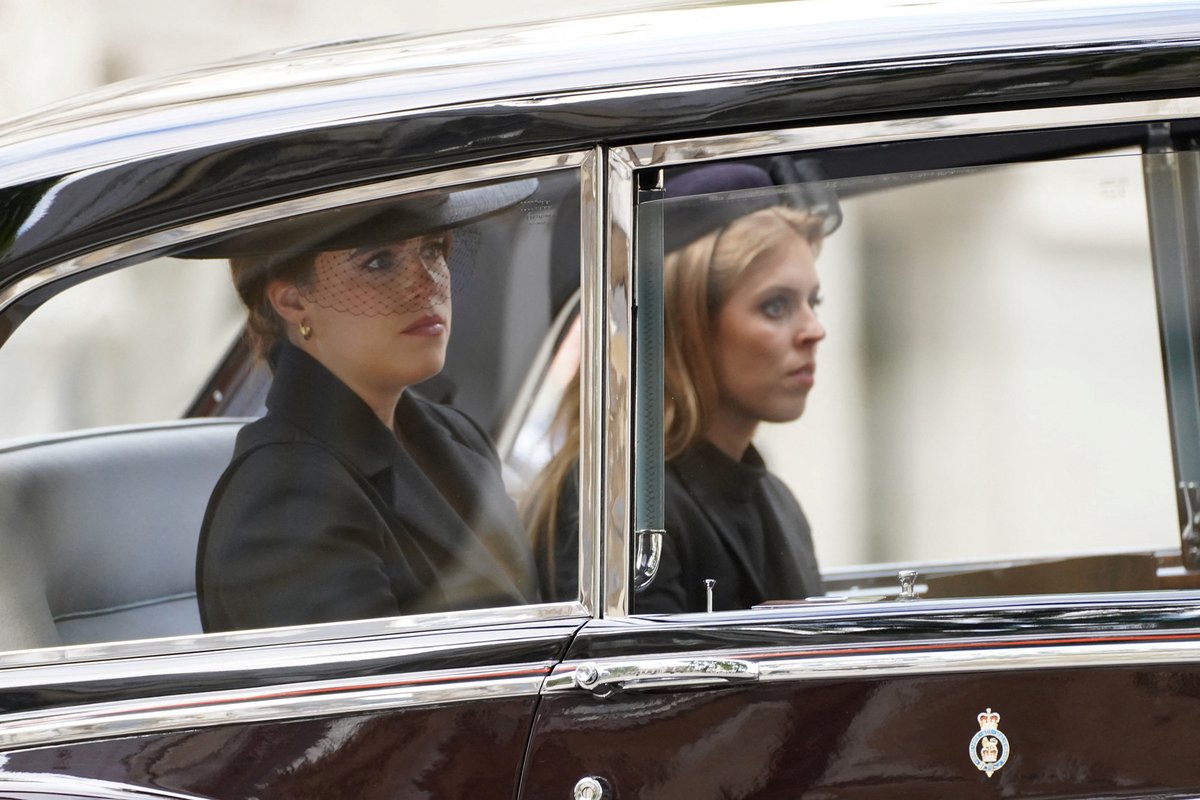 Pohřeb královny Alžběty II. - princezny Beatrice a Eugenie