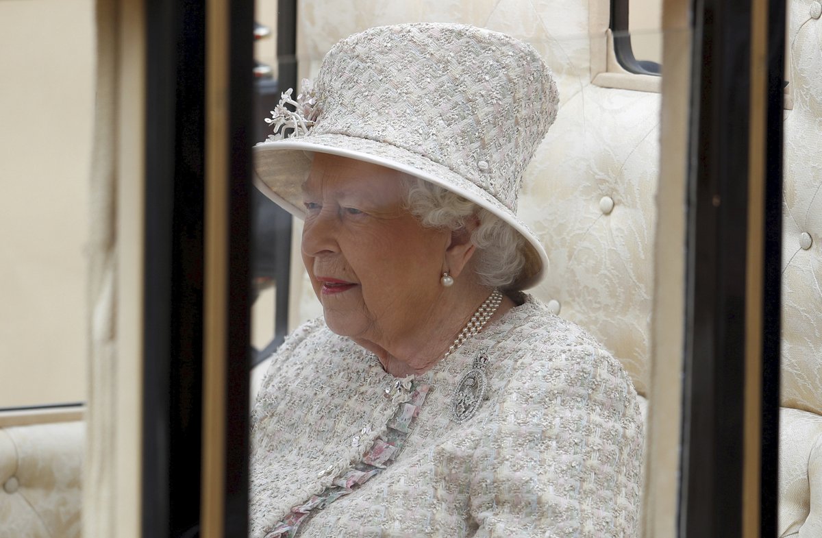 Královna Alžběta II. oslavila 93. narozeniny!