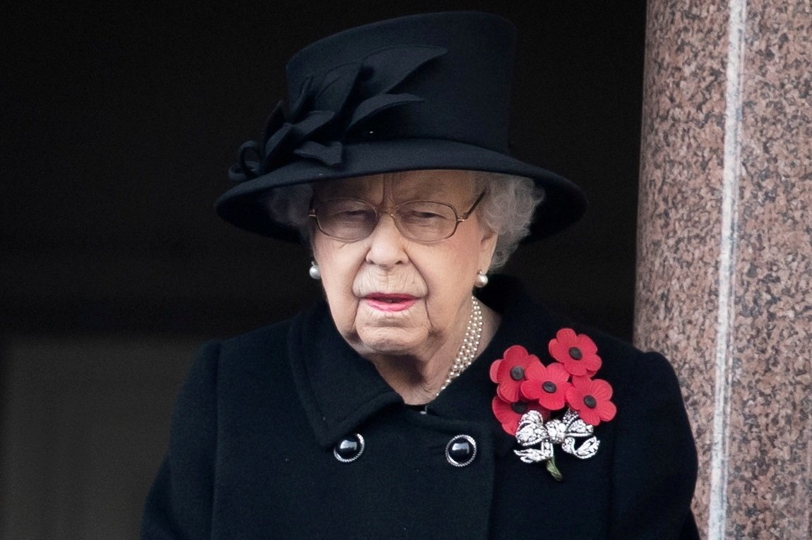 Královna Alžběta II. opět na veřejnosti ti I.
