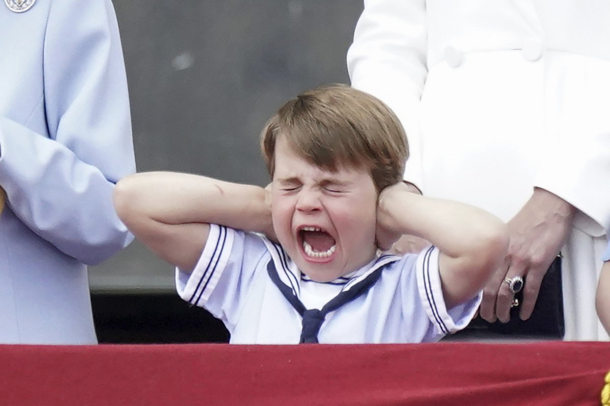 Princ Louis měl na sobě stejný námořnický obleček, který jako capart nosil už jeho táta William (39).