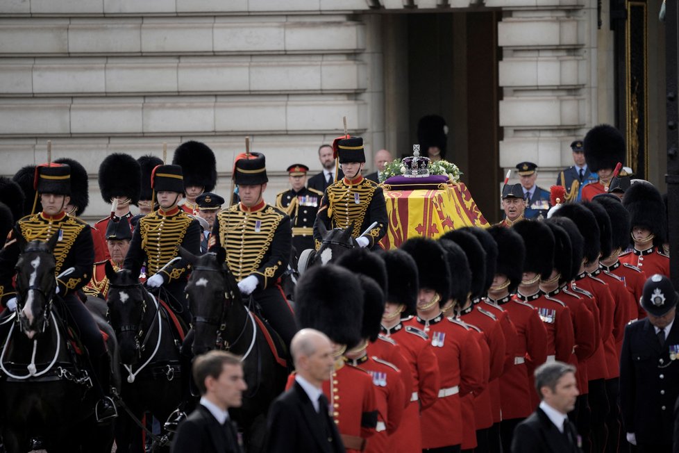 Poslední cesta královny Alžběty II. do Westminsteru