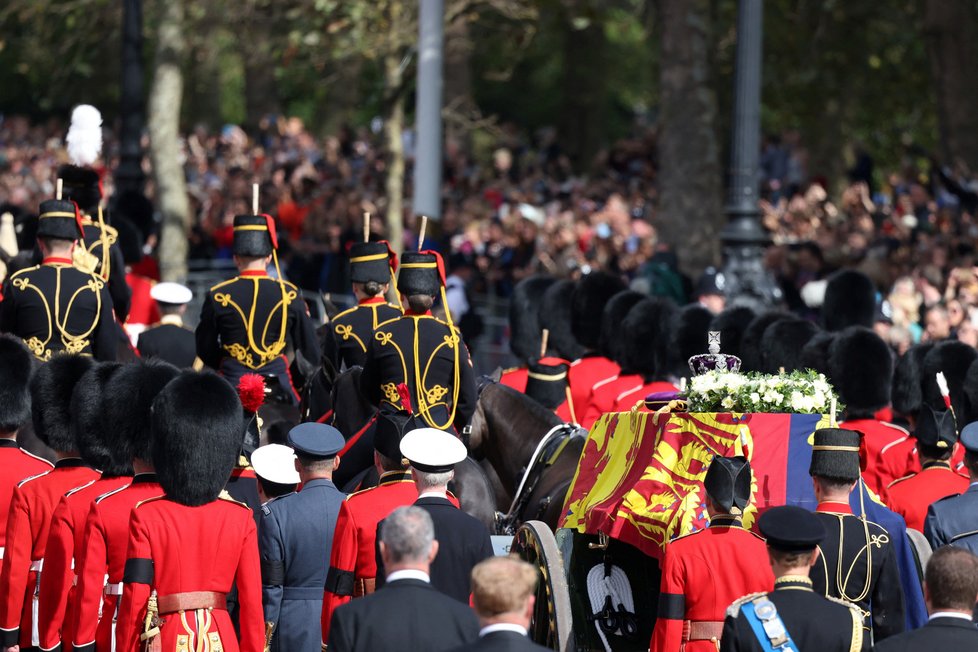 Poslední cesta královny Alžběty II. do Westminsteru