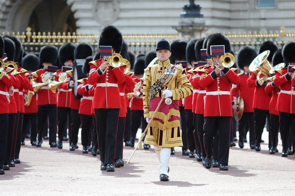 Poslední cesta královny Alžběty II. do Westminsteru