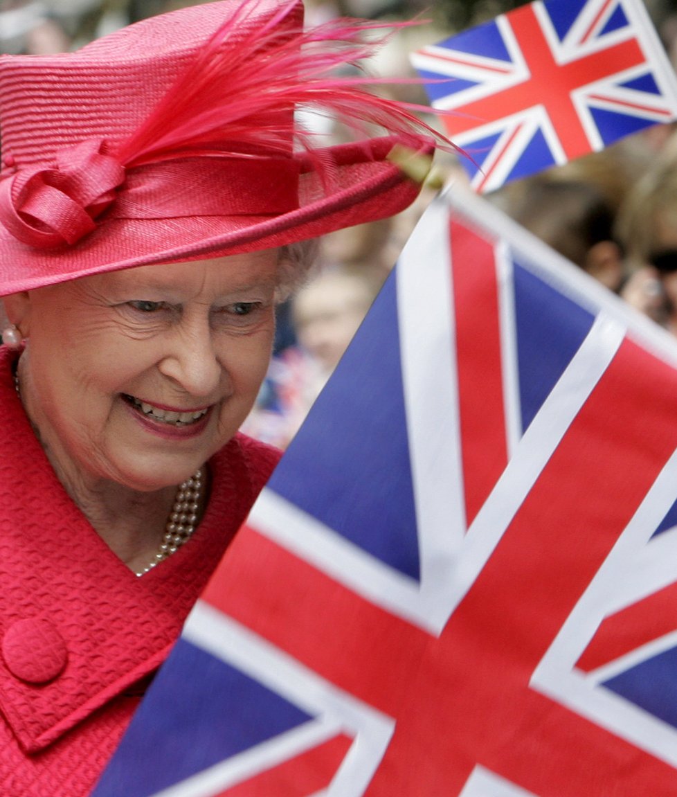 Královna Alžběta II. slaví 60 let na trůnu Spojeného království.