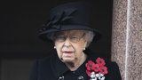 Smrt obchází královnu Alžbětu II.: Zemřel další z jejích milovaných členů rodiny!