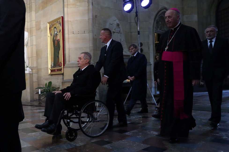 Mše za královnu Alžbětu II. v chrámu svatého Víta: Prezident Miloš Zeman (15. 9. 2022)