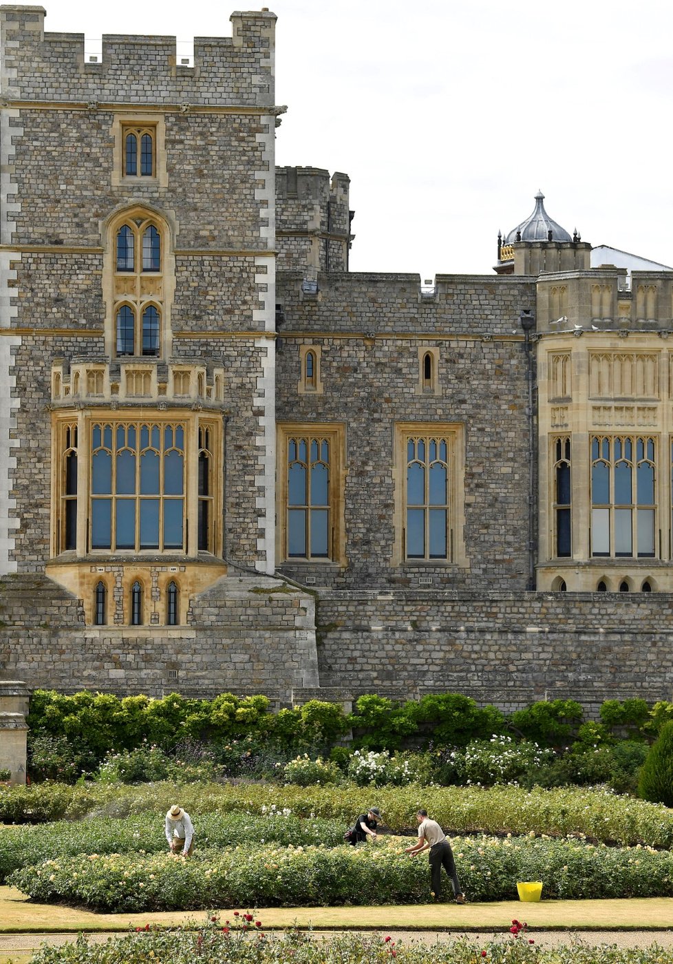 Hrad Windsor se zpřístupní veřejnosti. Je jedním ze sídel britské královny Alžběty II. (6. 8. 2020)