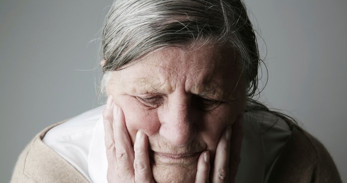 Alzheimer postihuje ve většině případů lidi po 65. roku života. Výjimkou však nejsou ani čtyřicátníci, a dokonce i třicátníci.
