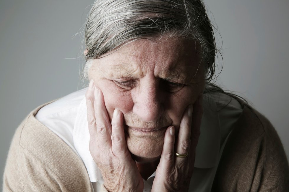 Alzheimer postihuje ve většině případů lidi po 65. roku života. Výjimkou však nejsou ani čtyřicátníci, a dokonce i třicátníci.