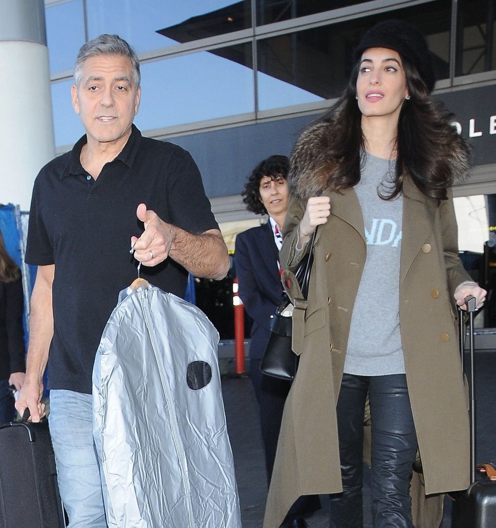 Zprávy o tom, že Amal Clooney čeká dítě, se začaly objevovat začátkem ledna. Amal čeká prý dvojčata!