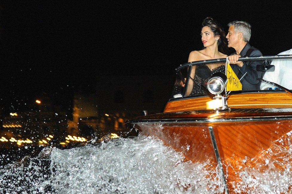 Amal a George Clooney v Benátkách