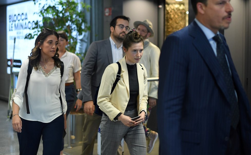 Amanda Knoxová je poprvé od osvobozujícího rozsudku v Itálii (13. 6. 2019)