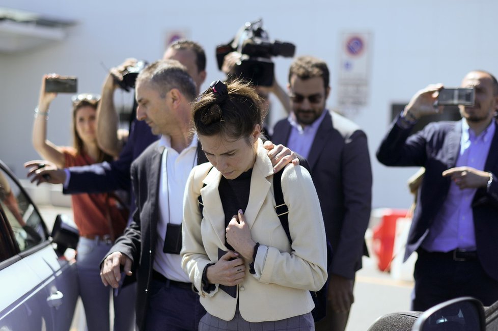 Amanda Knoxová je poprvé od osvobozujícího rozsudku v Itálii (13. 6. 2019)