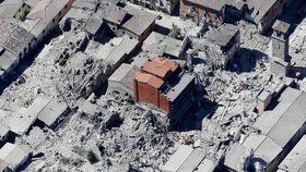 Obyvatele italského Amatrice zasáhlo zemětřesení také.