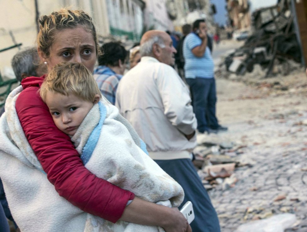 Na konci srpna v Itálii zemřelo po zemětřesení téměř 300 lidí.