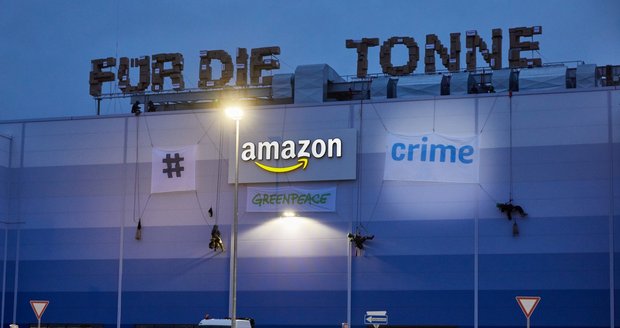 Ve vlastní akci proti Amazonu pokračuje i ekologická organizace Greenpeace