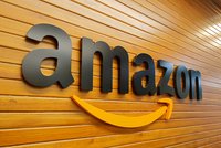Americká komise zažalovala Amazon. Internetový gigant podle ní nutí lidi platit vysoké ceny