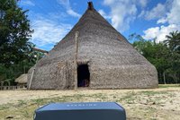 Odříznutému amazonskému kmeni přivedli internet: Teď jsou líní a závislí na pornu!