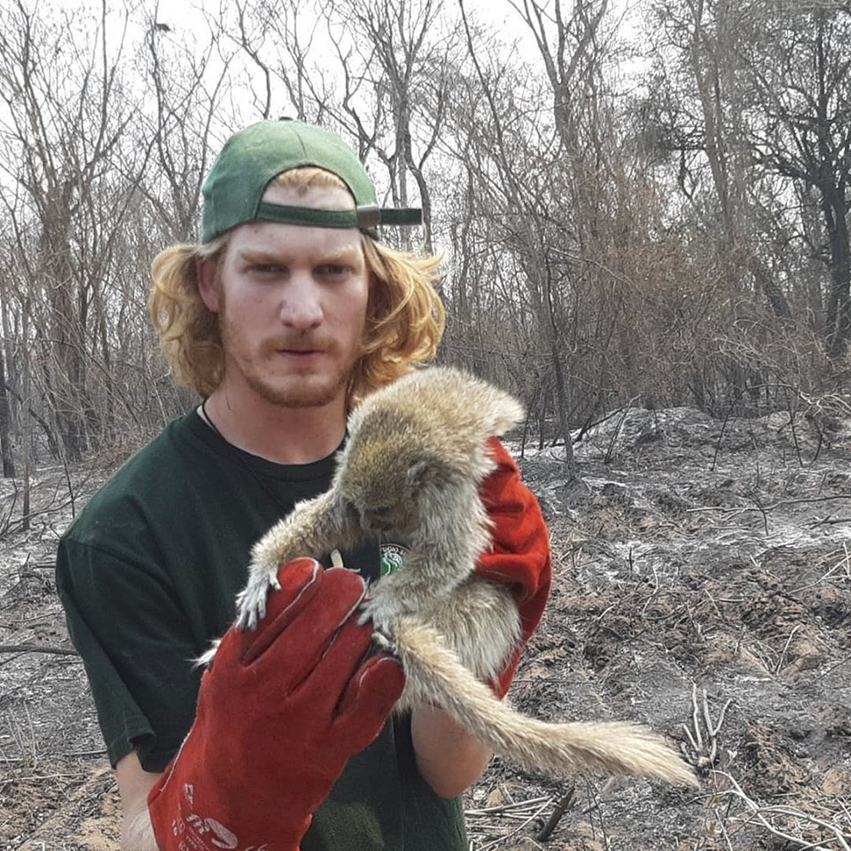 Veterináři z Čech pomáhají v hořící Amazonii: Jen občas najdeme žijící zvířata