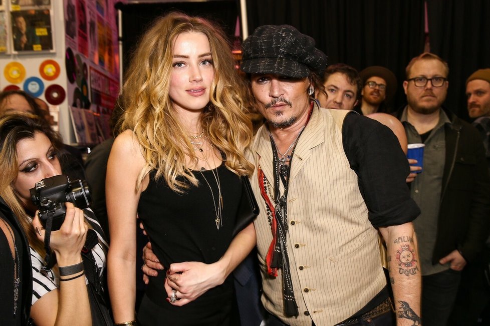 Amber Heardová a Johnny Depp v roce 2016