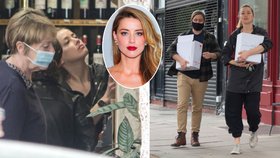 Válka Johnnyho Deppa s bývalkou: On si užíval ve Varech, Amber Heardová se zásobila alkoholem  