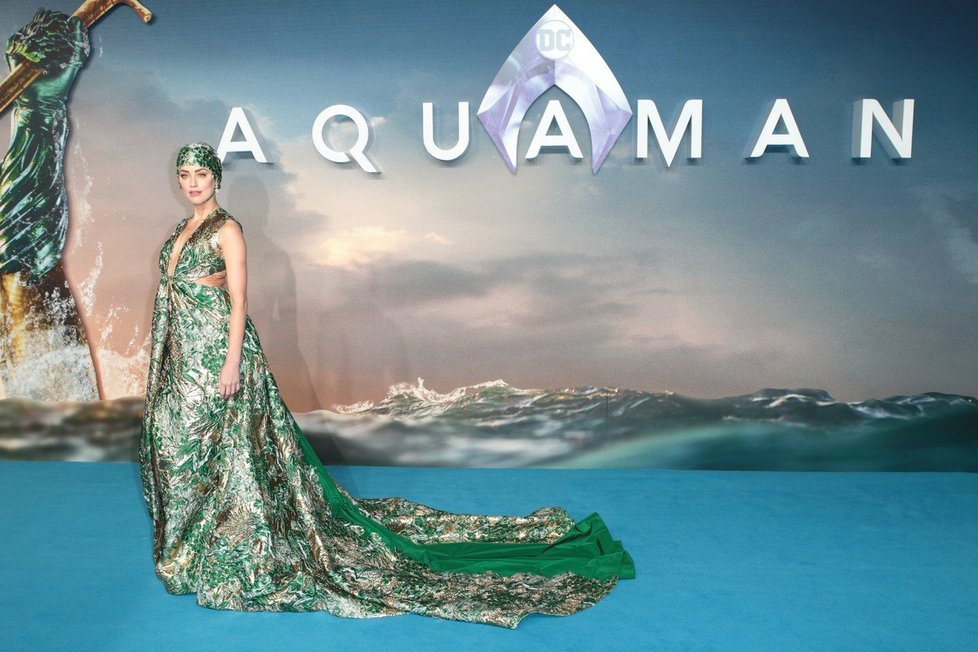 Amber Heard na premiéře nového filmu Aquaman