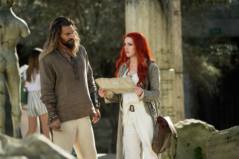 Amber Heard a Jason Momoa spolu během natáčení prý vůbec nevycházeli