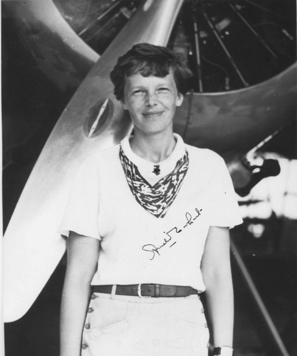 Amelie Earhart