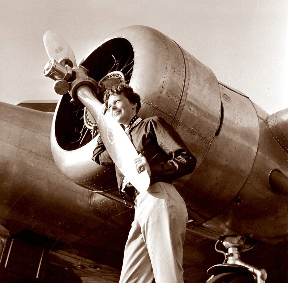 Amelie Earhart