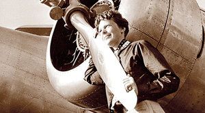 Amelia Earhartová: Zajata Japonci nebo pohřbena na dně moře?