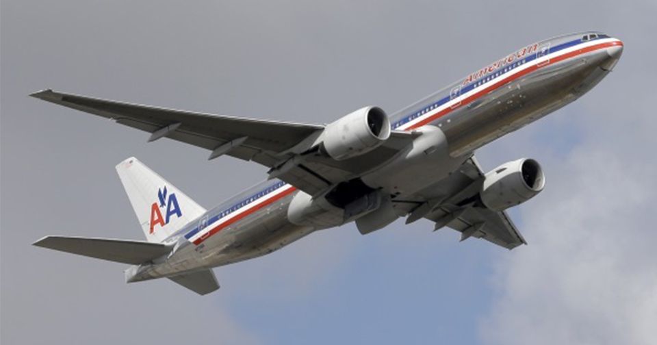 American Airlines kvůli pátečním útokům zrušily lety do Paříže.
