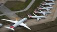 Americké aerolinky razantně omezují provozu: odstavené letouny American Airlines