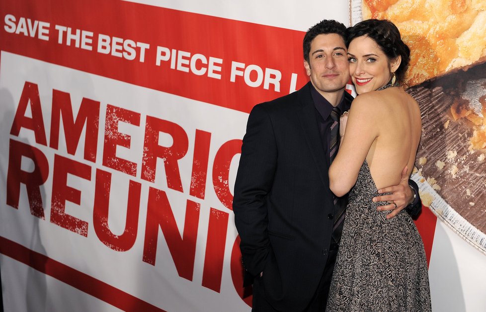 Jason Biggs s manželkou Jenny Mollen