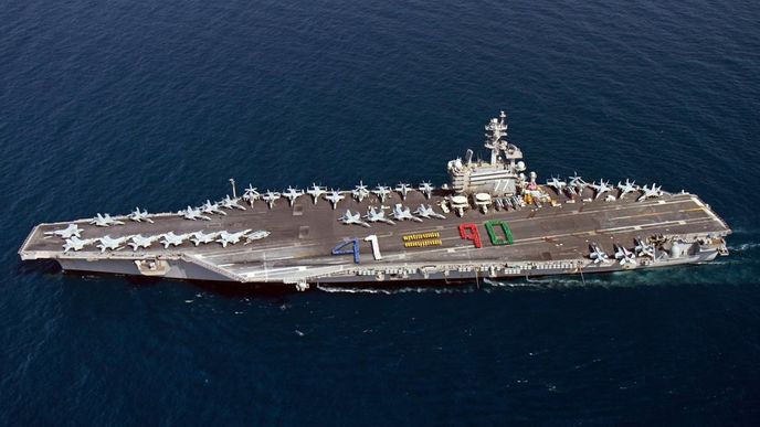 Americká letadlová loď USS George H.W. Bush