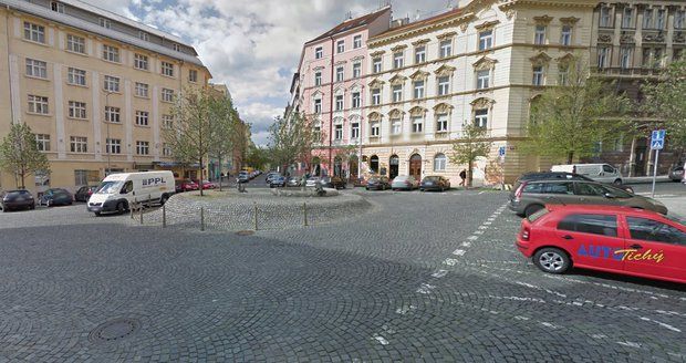 Americká ulice v Praze je částečně uzavřená, práce se budou přesouvat.