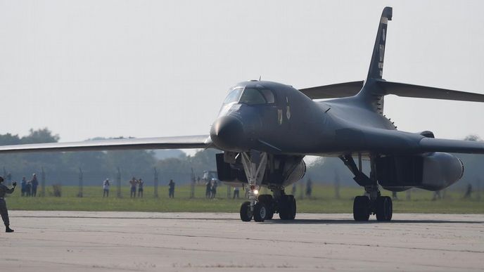 Americký bombardér B-1B Lancer