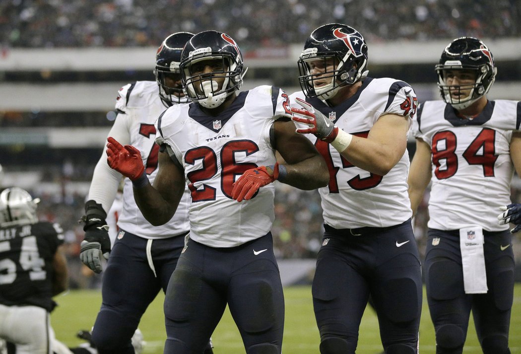 Zápas NFL mezi Houstonem a Oaklandem hostilo Mexico City