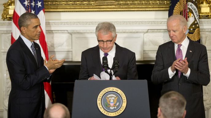 Americký ministr obrany Chuck Hagel podal demisi 